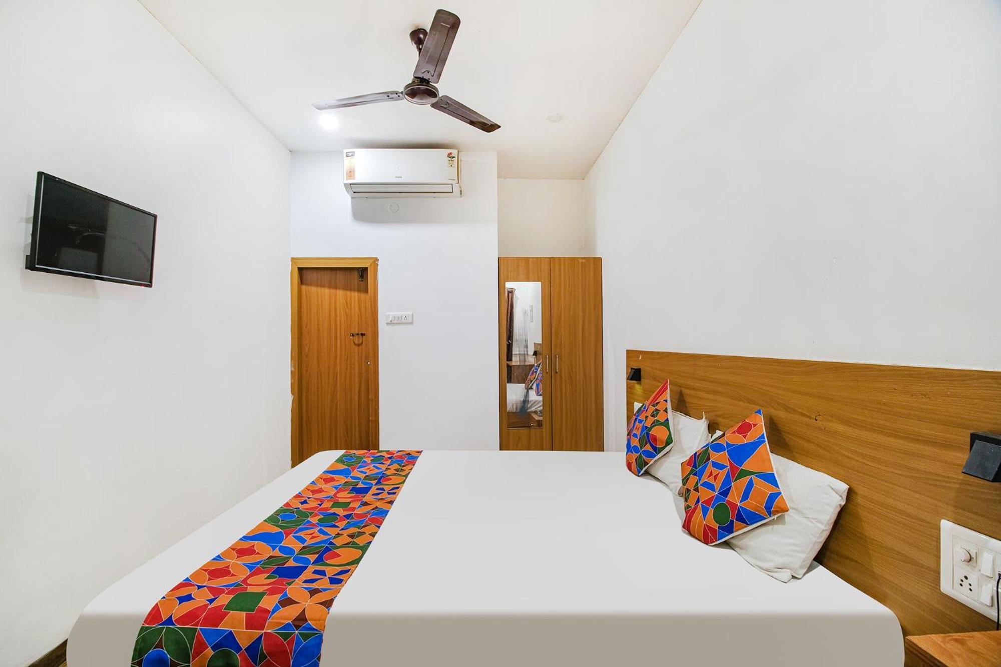 Hotel Fabexpress Anurag Residency Guwahati Exterior foto